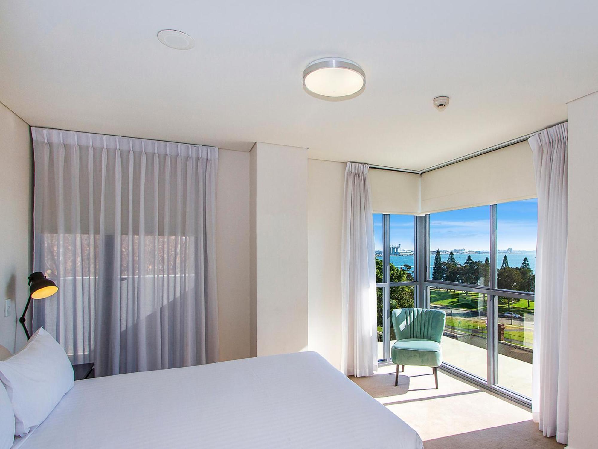 Terminus Apartment Hotel, Ascend Hotel Collection Newcastle Bagian luar foto